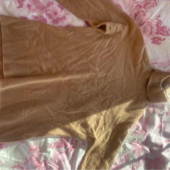 100% Cashmere Sweater - Picture 5 of 7